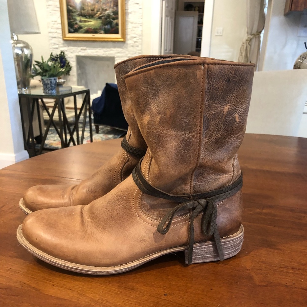 Ankle boots